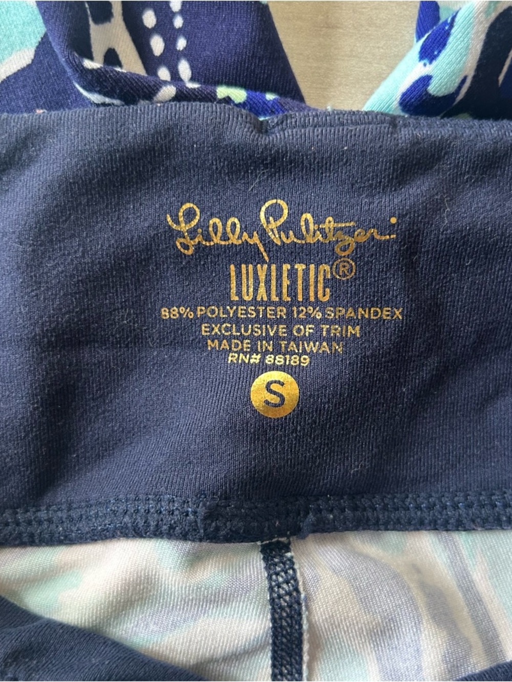 Lilly Pulitzer Luxletic Blue Coral Print 21" Cropped Activewear Leggings - Picture 6 of 6